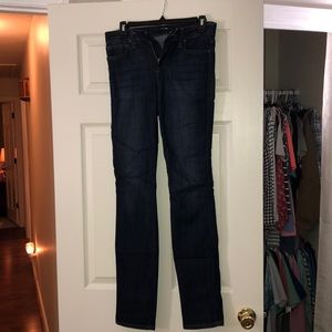 Joe’s jeans. Size 26. EUC. Mid rise skinny